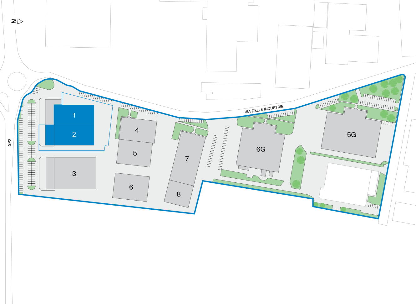 Mappa del sito con otto edifici numerati, aree di parcheggio e strade; gli edifici 1 e 2 sono ombreggiati in blu. Etichette: VIA DELLE INDUSTRIE, 6G, 5G.