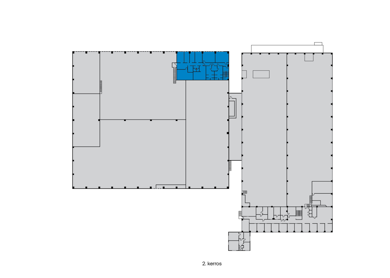 Rakennuksen toisen kerroksen pohjapiirros, jossa on useita huoneita ylemmässä keskiosassa sinisellä korostettuna. Muu osa kerroksesta on esitetty harmaalla.
