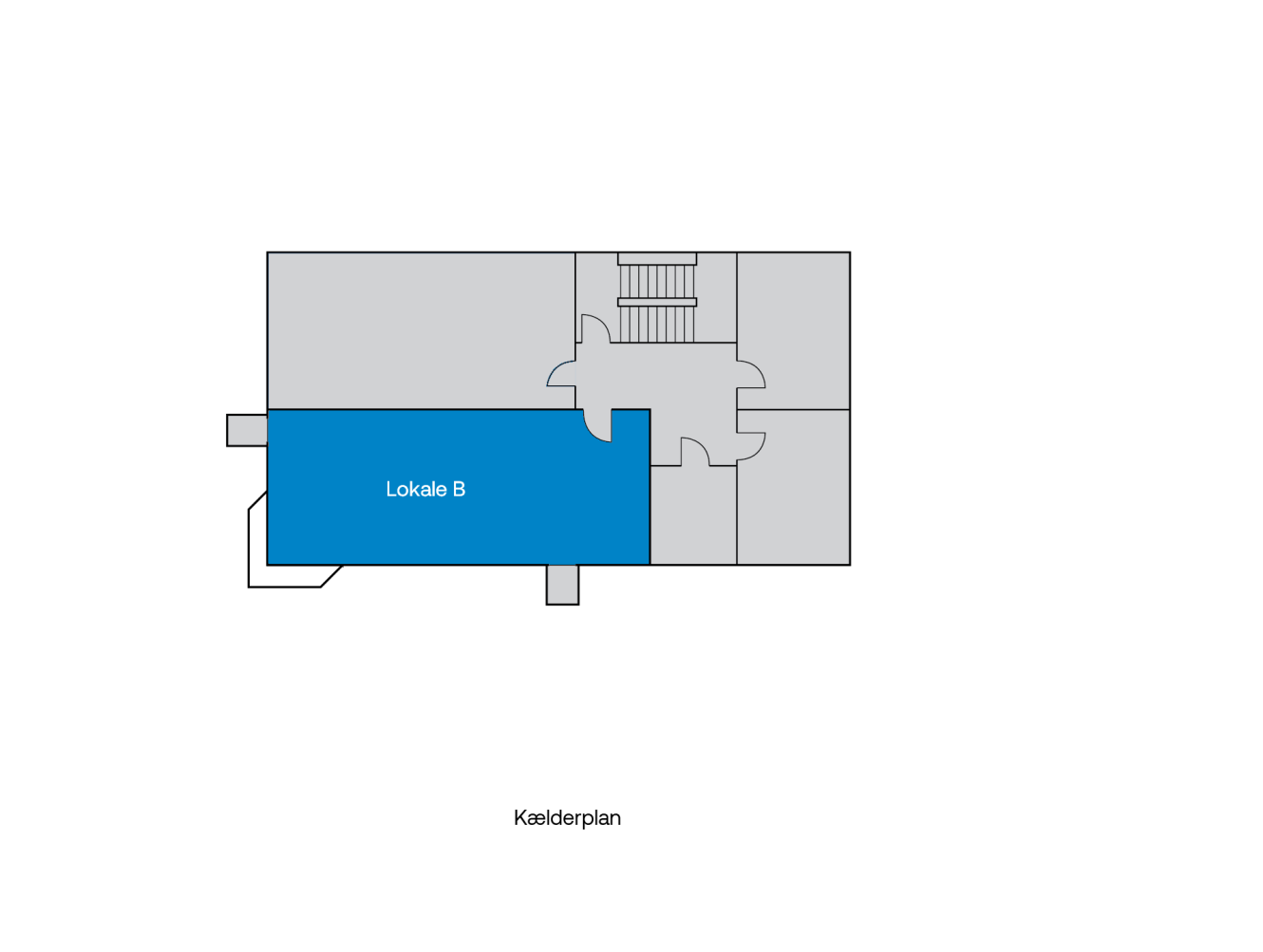 En plantegning mærket Kælderplan med et rum, Lokale B, fremhævet med blåt, mens resten af rummene er gråtonede.