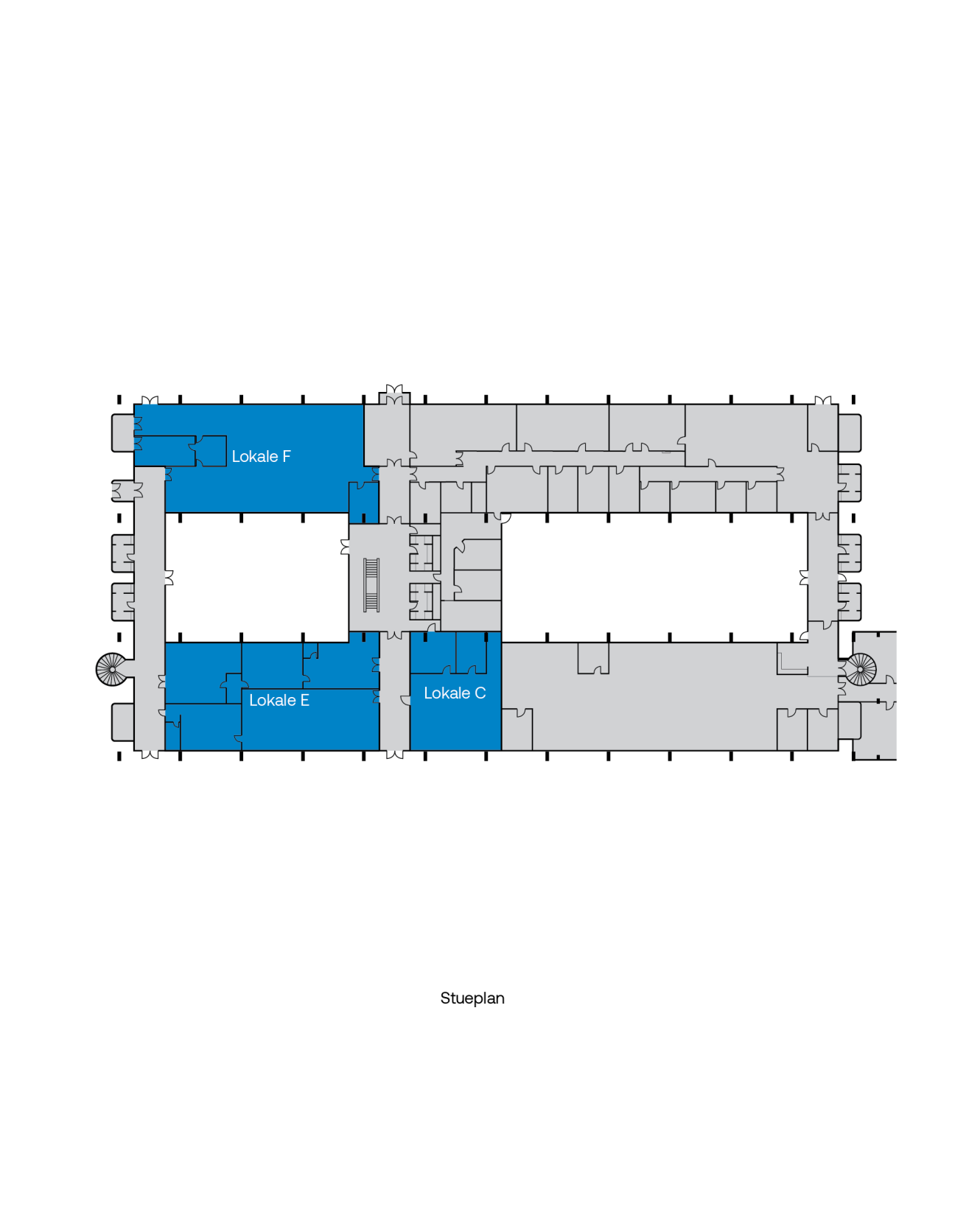 Plantegning med tre rum mærket Lokale F, Lokale E og Lokale C fremhævet med blåt, placeret på venstre og nederste side af bygningslayoutet.