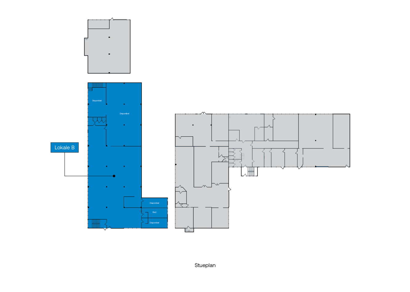 En plantegning med to forbundne bygninger; den venstre del er fremhævet med blåt og mærket Lokale B, mens resten er vist med gråt.