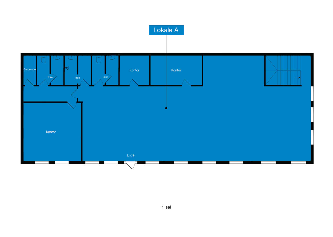 Plantegning mærket Lokale A, der viser kontorer, toiletter, en garderobe, et trapperum og en indgang i stueetagen.