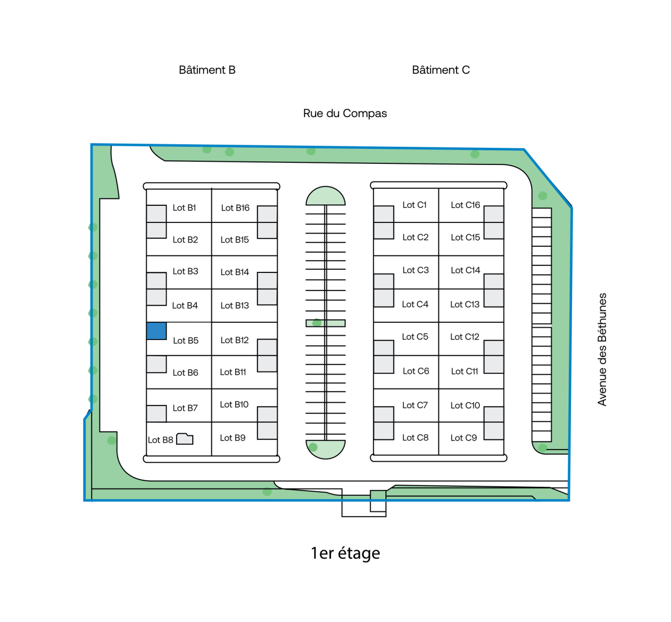 Plan d'un parking avec des places étiquetées pour les bâtiments B et C, des allées, et à proximité de la rue du Compas et de l'avenue des Béthunes.